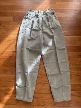 Womens Elastic Waist Casual Pants in Light Green